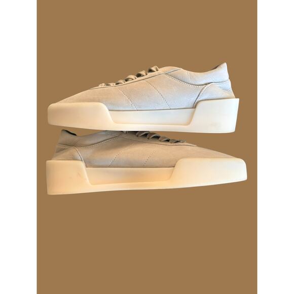Fear of God 101 Low-Top Suede Sneakers Warm Light Gray Men\'s 8/41 main image 6